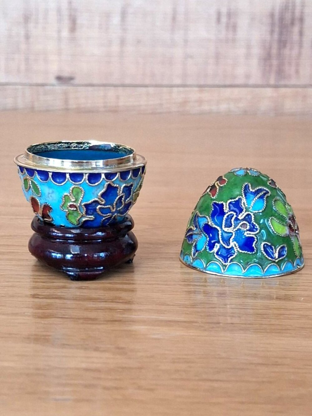 Vintage Cloisonne Egg Trinket Box - Picture 2 of 5